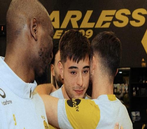 不舍，安塞爾米諾在與多特隊友告別時流下了淚水