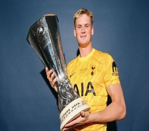 莫雷托：西漢姆聯即將租借熱刺門將金斯基，含選擇買斷條款