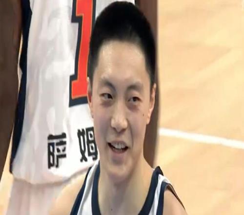 不是胡明轩,不是萨姆纳!广东队最大赢球功臣另有其人