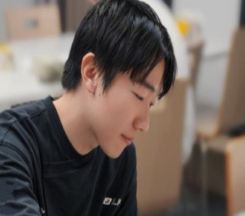 臘八快樂！LNG分享選手照：給哥幾個(gè)準(zhǔn)備了臘八粥臘八蒜“粥”到