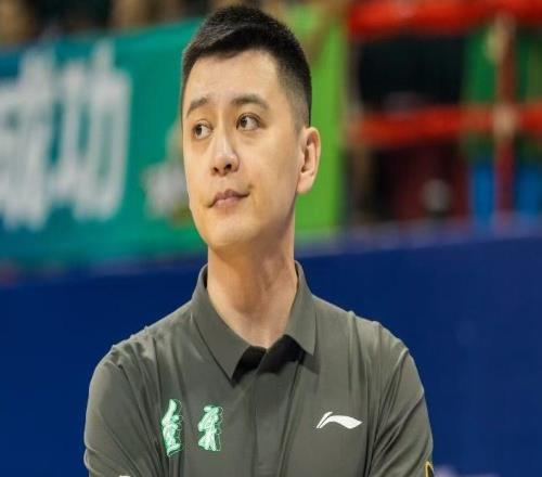 熱議楊鳴辭職：官微“恭喜脫離苦海”刷屏火線(xiàn)就業(yè)29日解說(shuō)湖人