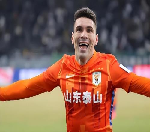 魯能1月26日冬訓迎來久違的外援,能力已得到認可,值得期待