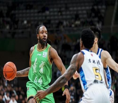 遼寧男籃VS四川！新帥上演首秀，趙繼偉確定出戰(zhàn)，央視直播