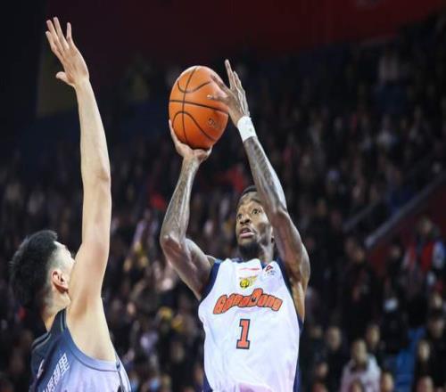 CCTV5直播！廣東VS吉林拒絕爆冷，胡明軒漸入佳境，杜鋒力保榜首