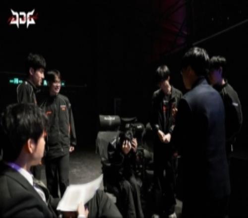 JDG發布戰勝BLG賽后返圖：穩步前行！