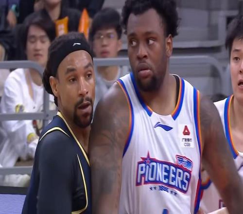 朱芳雨賭錯了！廣東后場“新力量”被狠狠壓制，險些坑慘杜鋒！