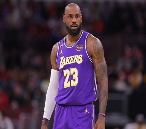 西部排名又亂了：湖人緊追火箭，快船雙喜臨門，4隊排名互換