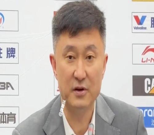 杜鋒:賽前就跟隊員強調不要松懈,但大家還是把比賽想簡單了