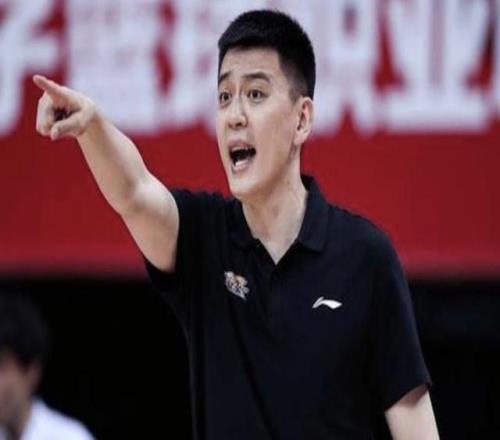 楊鳴辭職，遼籃一個(gè)時(shí)代結(jié)束！