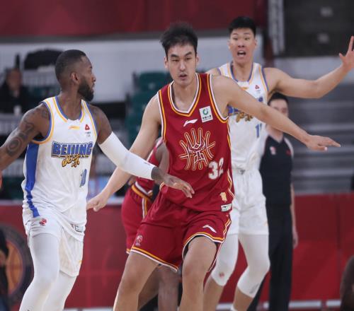 CBA戰況：廣東4連勝登上榜首，北京雙雄皆獲勝，山西3連敗