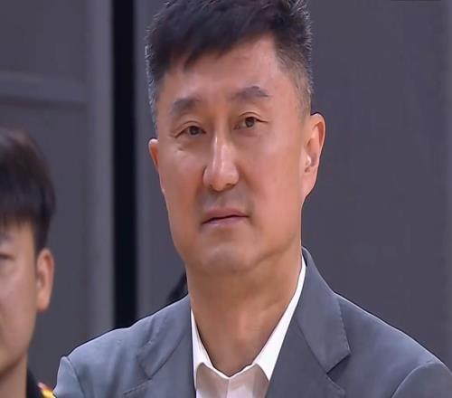 廣東大逆轉天津！薩姆納狂砍39+6，胡明軒關鍵三分，薩林杰該裁了