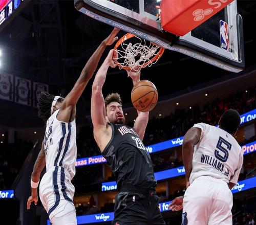 轟33+9+6！火箭23歲王牌中鋒復活，杜蘭特大贊：和我配合越發默契