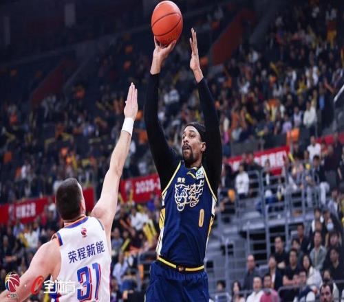 末節打破僵局，華南虎主場9889戰勝天津