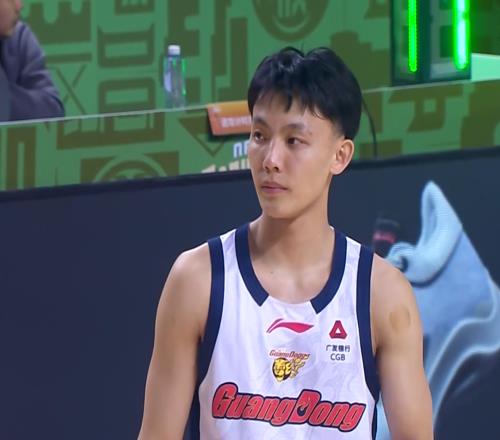 廣東隊發文祝賀徐杰