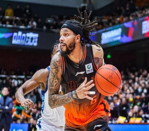 山東男籃再戰(zhàn)寧波，主客場雙殺有難度，需警惕后場雙槍同時(shí)開火