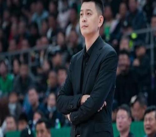 CBA丨楊鳴因身體原因辭職烏戈出任臨時(shí)主帥