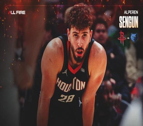 休媒熱議申京17中15：創(chuàng)4紀(jì)錄比肩大夢(mèng)聯(lián)盟前5中鋒火箭非賣品