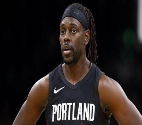 曝尼克斯有意引進霍勒迪與布倫森搭檔后場并吸引字母哥加盟