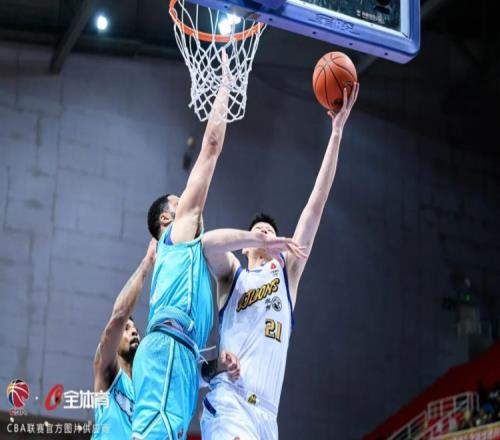 胡金秋砍下31分8籃板6助攻浙江廣廈再勝青島保持強(qiáng)勢表現(xiàn)_CBA直播