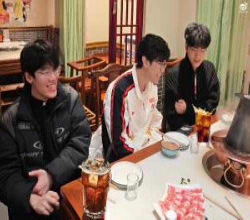 WBG戰(zhàn)績來到三勝三負(fù)，在第一賽段組內(nèi)賽階段還剩最后四場Bo3