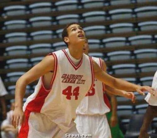 帶著母親遺愿戰(zhàn)斗12年，交易添頭成了隊(duì)魂