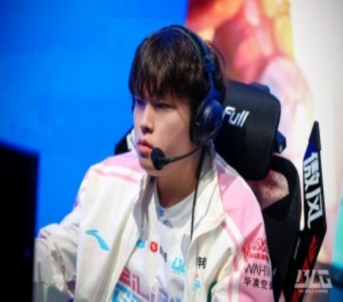 BLG發(fā)布賽后返圖：認(rèn)真剖析，扎實求進(jìn)