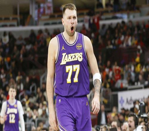 厲害，湖人隊東契奇稱自己曾胯下扣籃：十幾歲時就做過，我有視頻