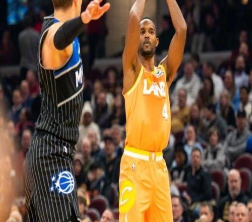 班凱羅37分完勝探花郎,米切爾45+4+4,騎士雙殺魔術(shù)豪取四連勝