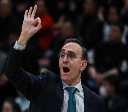 遼籃狂贏52分！賽后看看媒體專家怎么說，新帥烏戈總結比賽很中肯