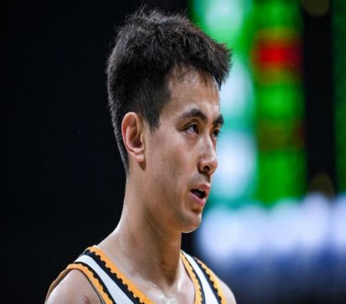 楊鳴走早了遼寧狂勝52分終結4連敗趙繼偉復出激活7人上雙制勝