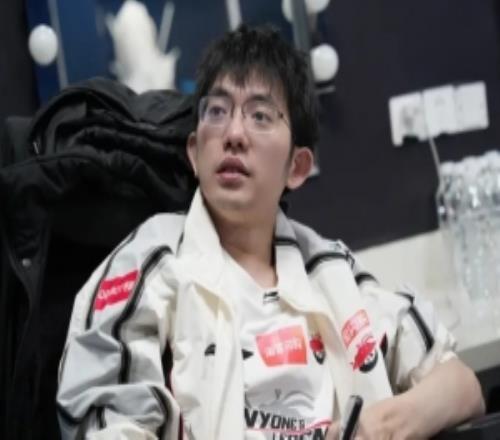 Flandre：上次對戰(zhàn)Xiaoxu時我失誤特別多，下一場失誤要少點