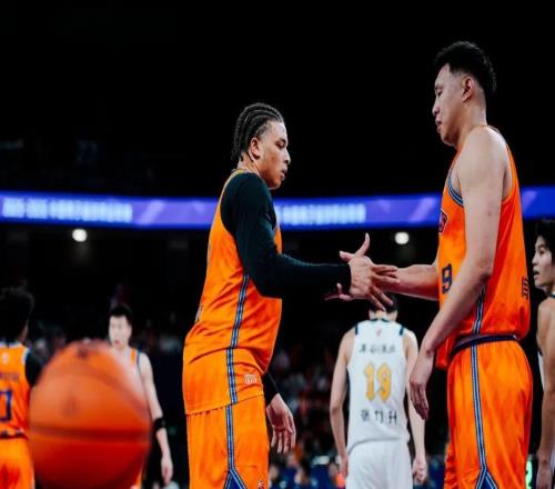 全明星首發(fā)，上海男籃不配