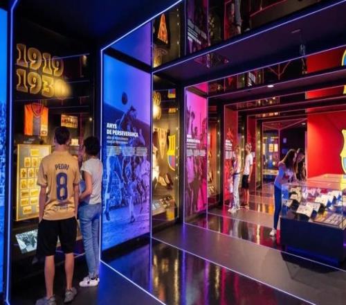 世體：得益于三冠王與諾坎普回歸，巴薩博物館去年游客創(chuàng)紀(jì)錄