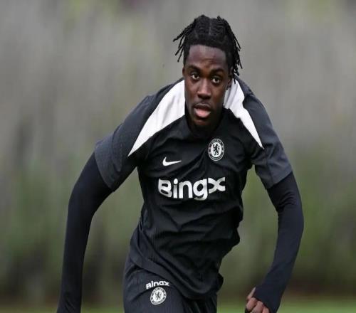 好久不見，切爾西中場拉維亞時隔數(shù)月終于恢復訓練