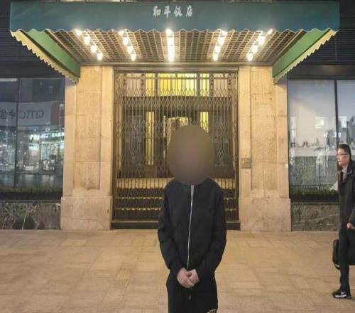 篮球之缘:跨越九载的温柔重逢