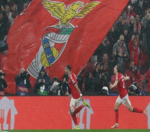 爆冷！皇馬被灌4球，穆里尼奧神了：掀翻老東家，徹底征服球迷