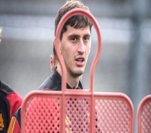 迪馬濟(jì)奧：羅馬中衛(wèi)庫穆布拉可能提前終止租借離開馬略卡