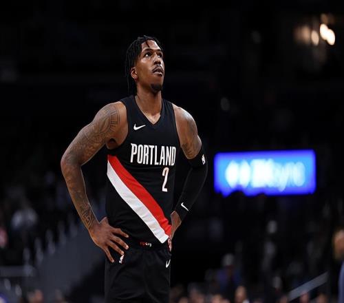 又一次各種瞎打亂打，開拓者對這位落選秀的信任度為什么這么高