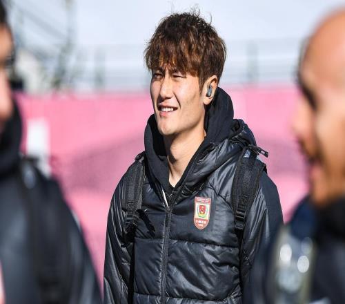 李金羽這是什么操作簽下中超降級隊前鋒，單賽季0球，3年進3球