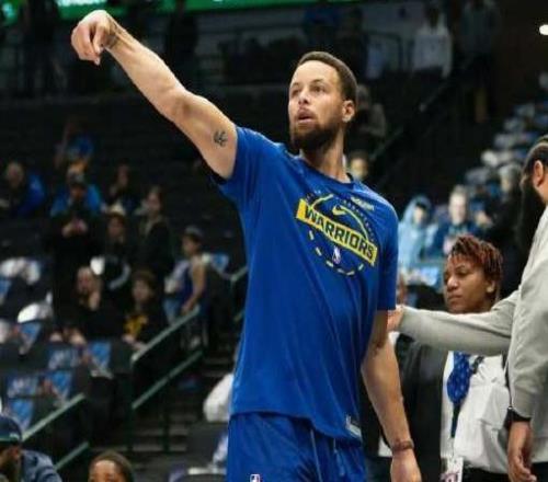 美記：勇士應(yīng)該和庫(kù)里展開(kāi)對(duì)話，是否要將他交易出去！