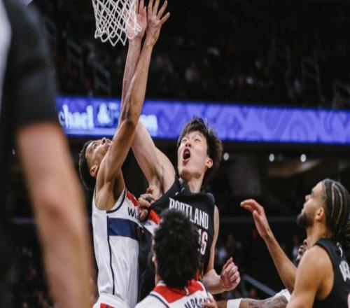 楊瀚森：薩爾變強壯了也在NBA站穩了腳跟，我需要向他學習