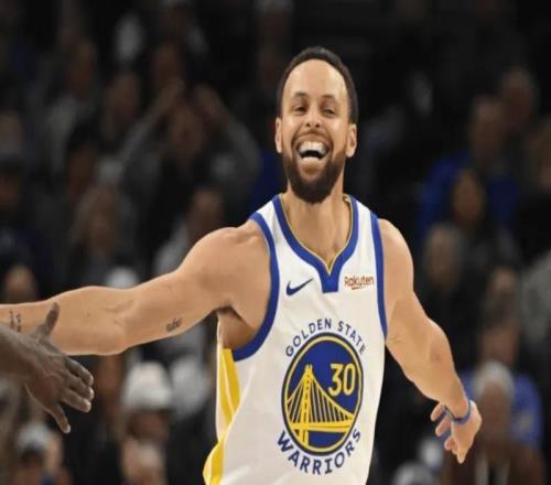 勇士展最佳模式！8人上雙，2將蛻變，替補全民皆兵，想贏球該這樣