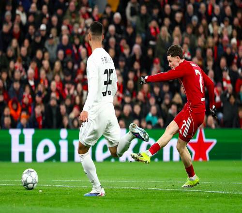 利物浦60卡拉巴赫直通歐冠16強(qiáng)麥卡2球維爾茨破門薩拉赫世界波