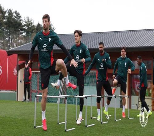 安布羅西尼丨米蘭現(xiàn)在的排名也是一種成就