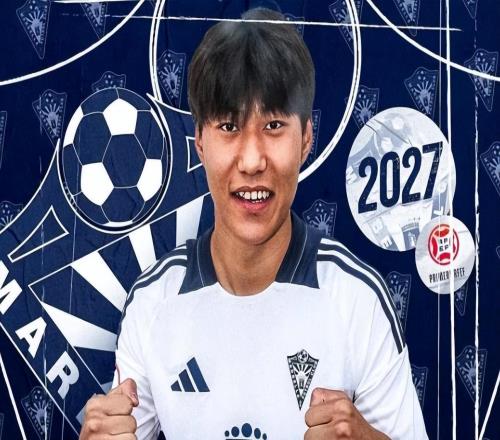 喜訊！他可能成首位通過(guò)邵佳一考察的00后國(guó)腳，熱身賽連場(chǎng)爆發(fā)