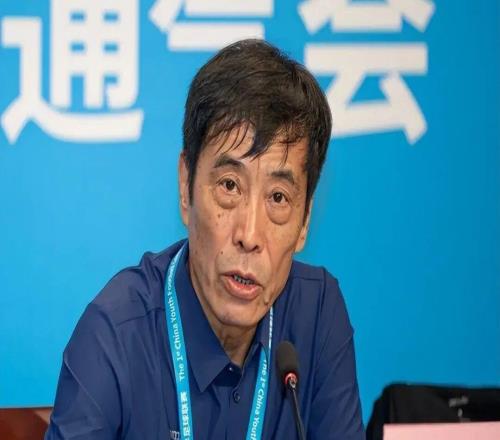 終于理解中國足球，“活”得太不容易了