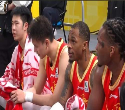 慘遭復(fù)仇！山東輸?shù)貌辉瑥?qiáng)援16投2中堪比臥底，王博靠外援取勝