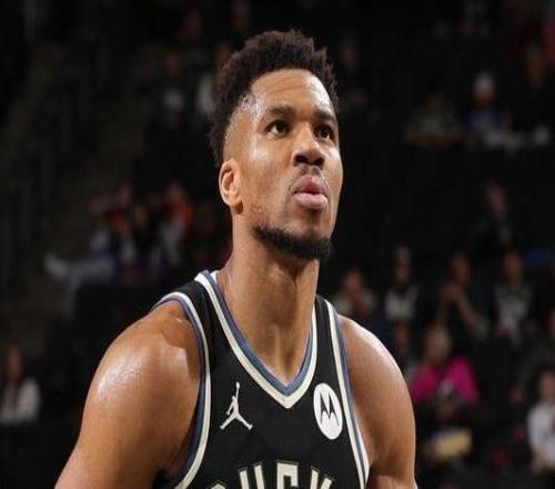 Shams：字母哥準備在交易截止日前或休賽期尋找新東家