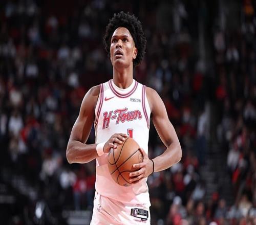 缺點(diǎn)暴露無遺！火箭后場新星到現(xiàn)在還是沒有適應(yīng)控衛(wèi)的角色