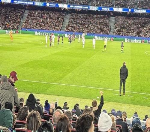 提前感受氛圍，世體：三位新援現(xiàn)場觀看巴薩對(duì)陣哥本哈根一役